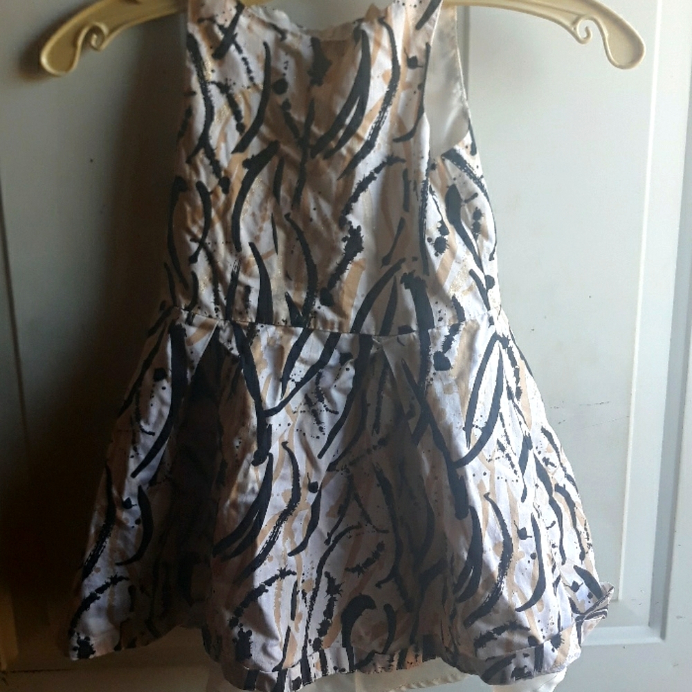 Girls dress